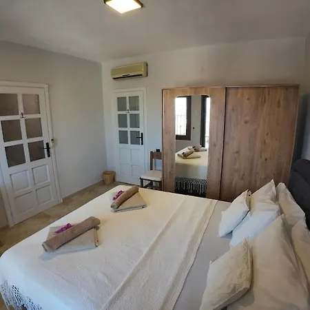 Rosa Kalkan *